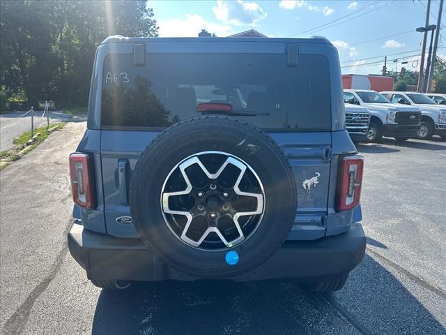 Photo of 2025 Azure Gray Metallic Tri-Coat Ford Bronco