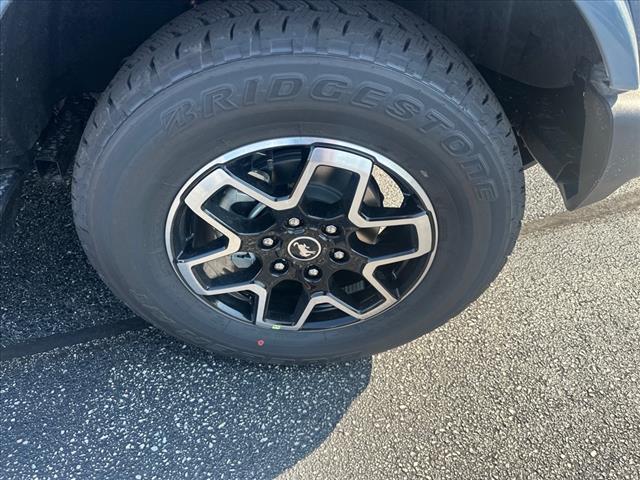 Photo of 2025 Azure Gray Metallic Tri-Coat Ford Bronco
