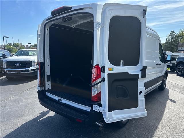 Photo of 2025 OXFORD WHITE Ford Transit-250
