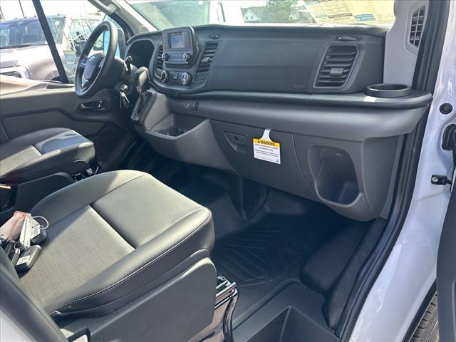Photo of 2025 OXFORD WHITE Ford Transit-250