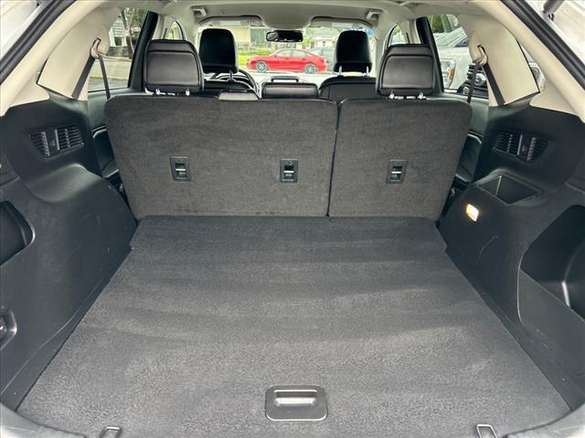 Photo of 2022 STAR WHITE Ford Edge