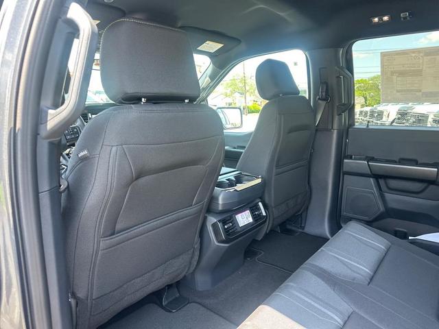 Photo of 2025 Carbonized Gray Metallic Ford F-150