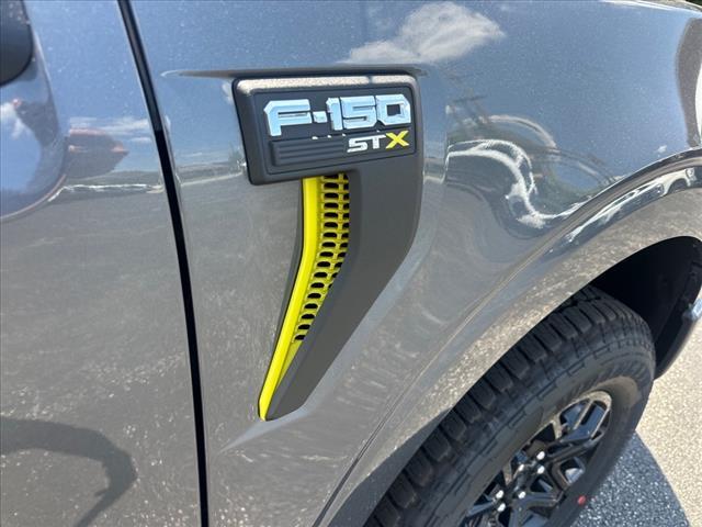 Photo of 2025 CARBONIZED GRAY METALLIC Ford F-150