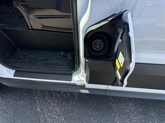 Photo of 2025 OXFORD WHITE Ford Transit-250