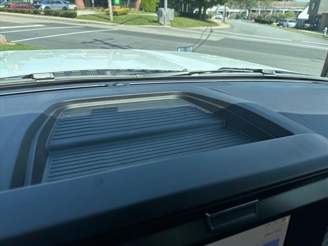 Photo of 2025 OXFORD WHITE Ford F-250