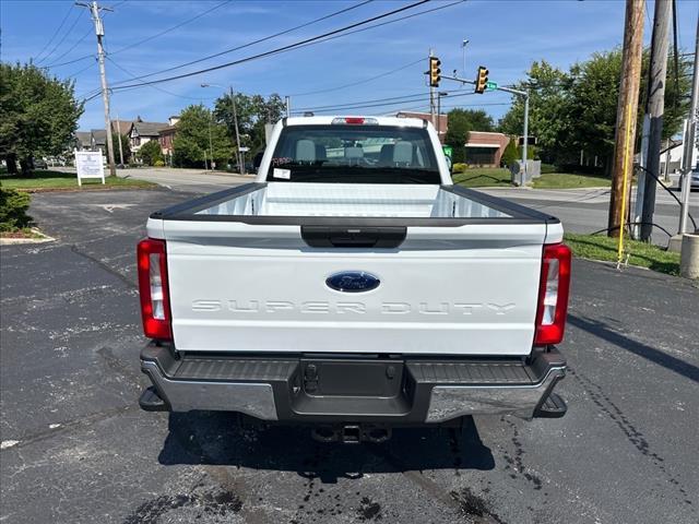 Photo of 2025 OXFORD WHITE Ford F-250