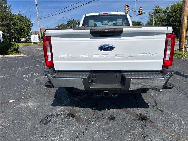 Photo of 2025 OXFORD WHITE Ford F-250