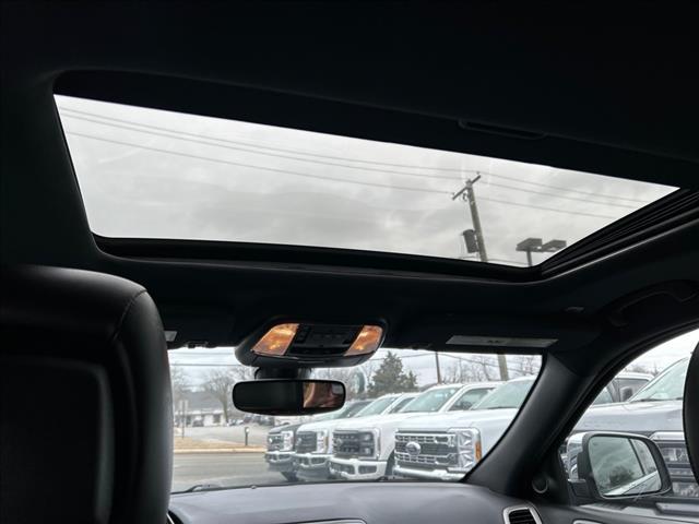 Photo of 2021 Slate Blue Pearlcoat Jeep Grand Cherokee