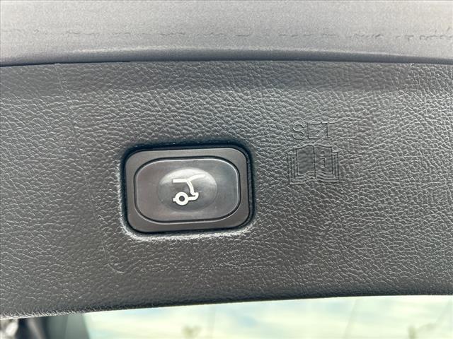 Photo of 2022 Carbonized Gray Metallic Ford Edge