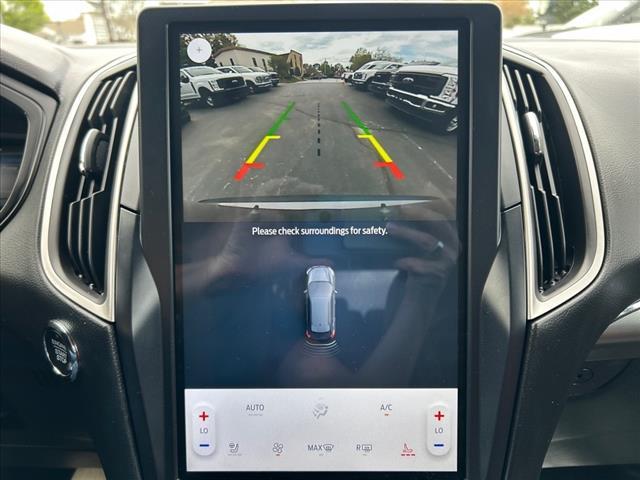 Photo of 2022 Carbonized Gray Metallic Ford Edge