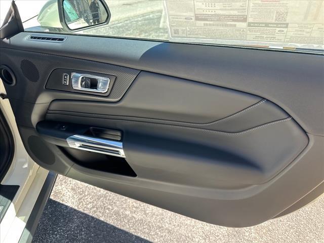 Photo of 2025 Wimbledon White Ford Mustang