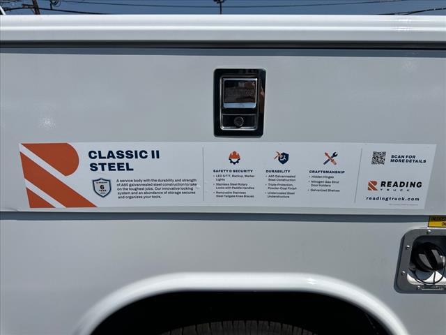 Photo of 2025 Oxford White Ford F-350