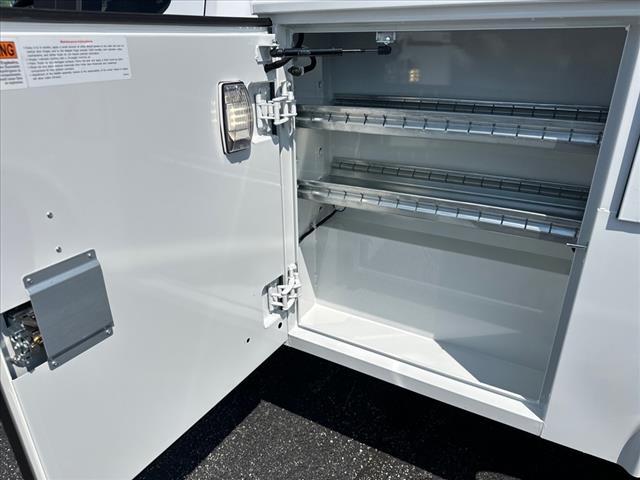 Photo of 2025 Oxford White Ford F-350