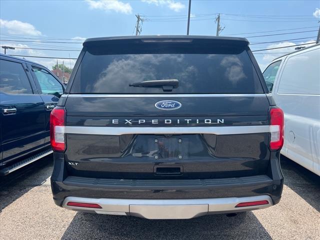 Photo of 2022 AGATE BLACK METALLIC Ford Expedition