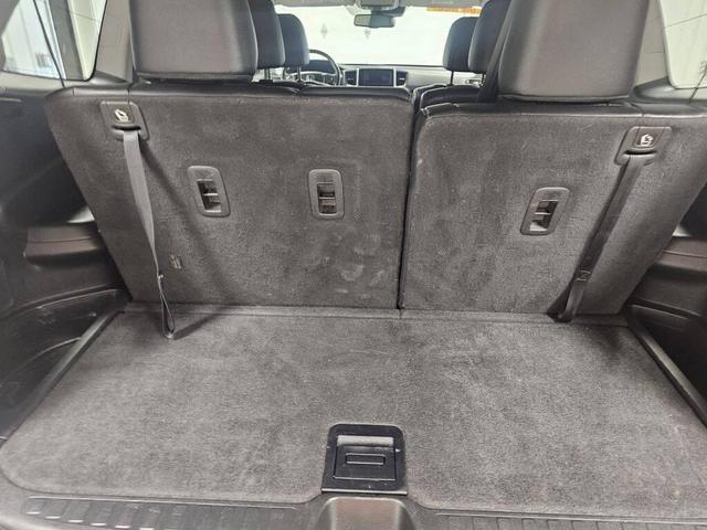 Photo of 2016 Lunar Silver Metallic Honda Pilot