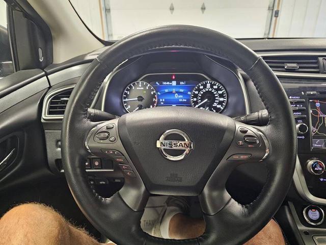 Photo of 2020 Super Black Metallic Nissan Murano