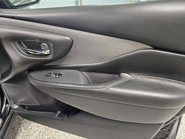 Photo of 2020 Super Black Metallic Nissan Murano