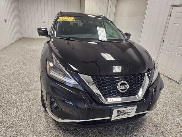 Photo of 2020 Super Black Metallic Nissan Murano