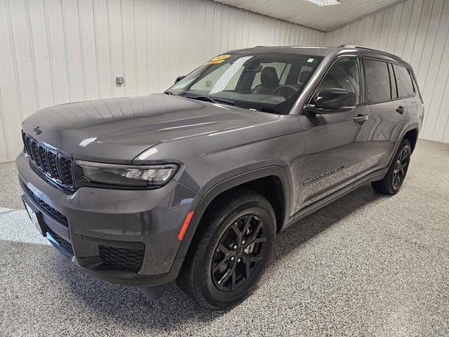 Photo of 2024 Baltic Gray Metallic Clearcoat Jeep Grand Cherokee L