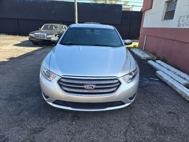 2016 Ford Taurus