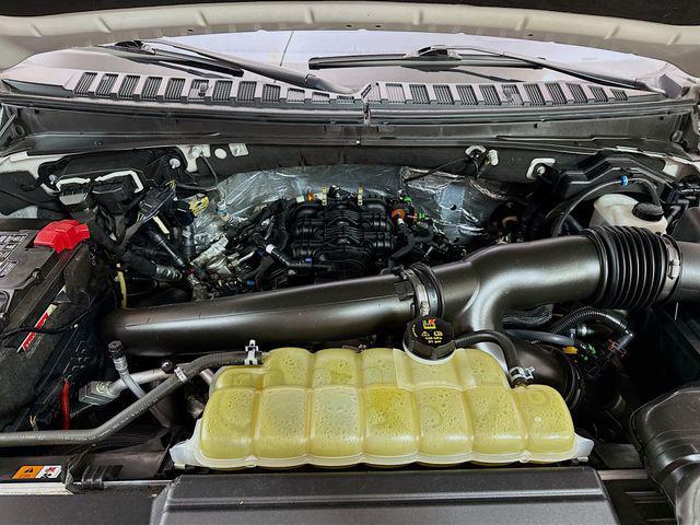 Photo of 2020 Ceramic White Lincoln Navigator