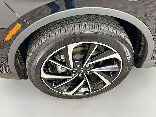 Photo of 2024 Infinite Black Metallic Clearcoat Lincoln Corsair