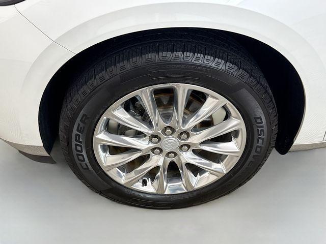 Photo of 2019 White Frost Tricoat Buick Enclave