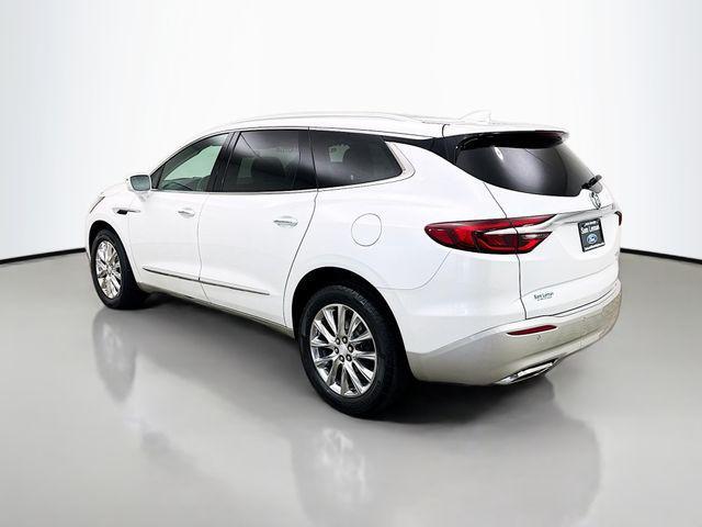 Photo of 2019 White Frost Tricoat Buick Enclave