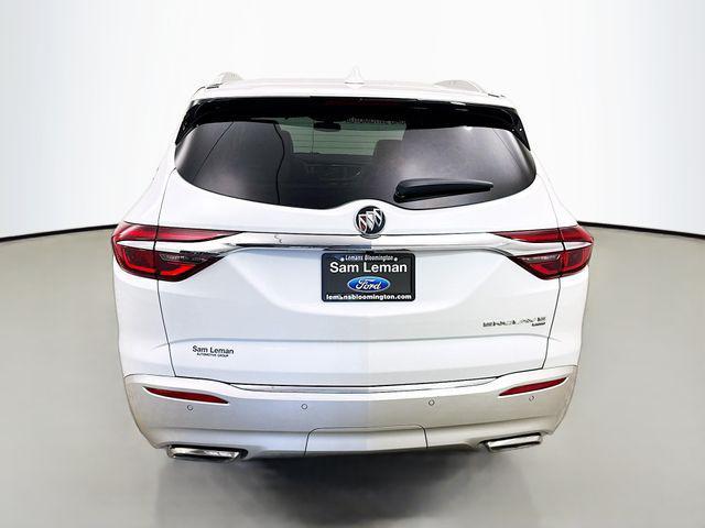 Photo of 2019 White Frost Tricoat Buick Enclave