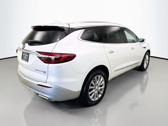 Photo of 2019 White Frost Tricoat Buick Enclave