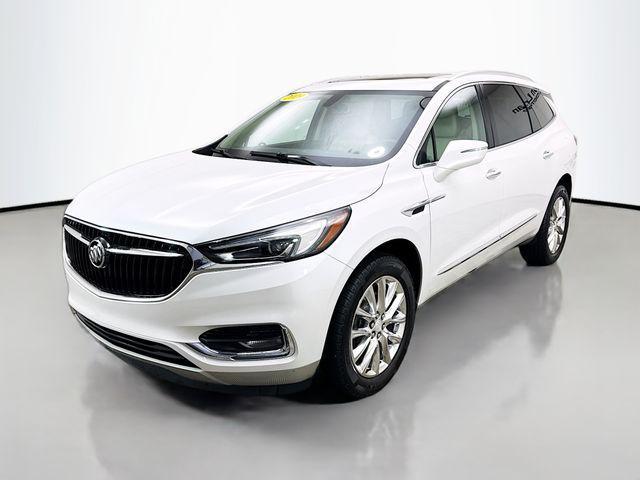 Photo of 2019 White Frost Tricoat Buick Enclave