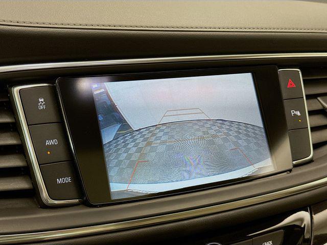 Photo of 2019 White Frost Tricoat Buick Enclave