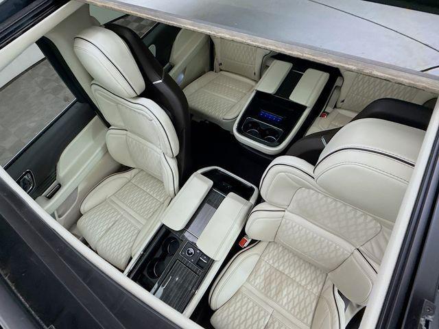 Photo of 2024 Silver Radiance Metallic Clearcoat Lincoln Navigator