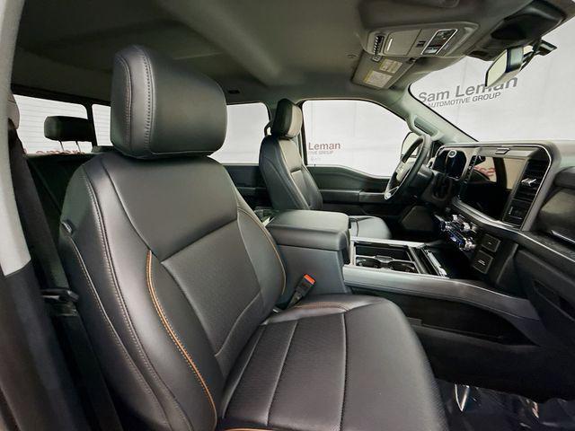Photo of 2025 Star White Metallic Tri-Coat Ford F-350