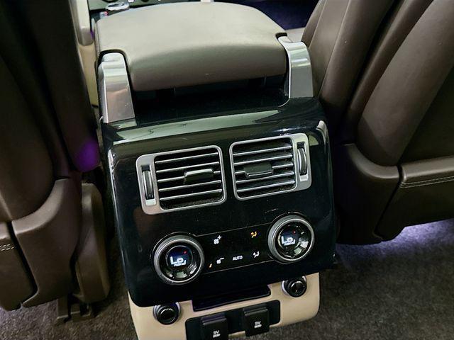 Photo of 2020 White Land Rover Range Rover