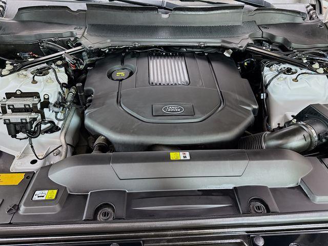 Photo of 2020 White Land Rover Range Rover