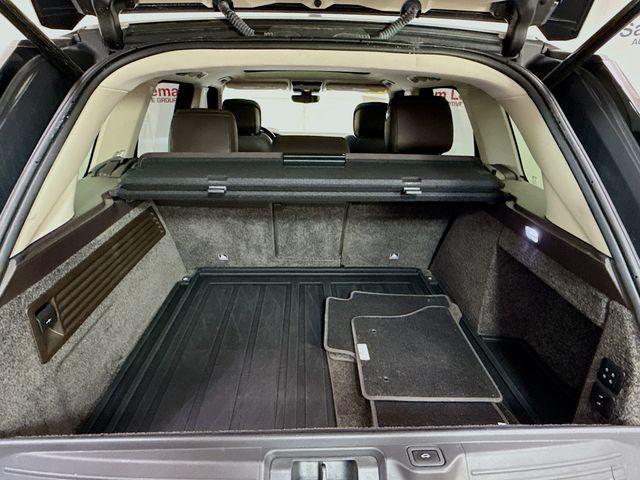 Photo of 2020 White Land Rover Range Rover