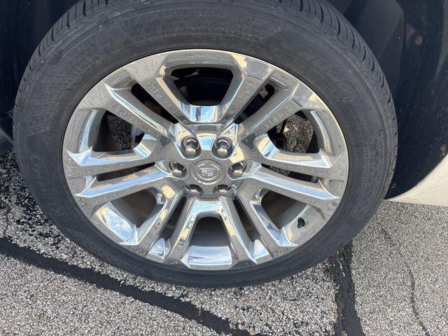 Photo of 2009 White Diamond Clearcoat Cadillac Escalade EXT