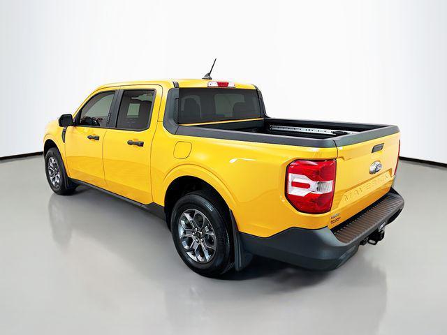 Photo of 2022 Orange Ford Maverick