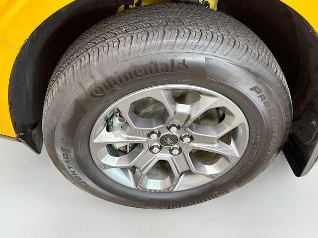 Photo of 2022 Orange Ford Maverick