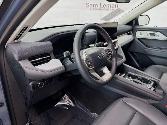 Photo of 2025 Vapor Blue Ford Explorer
