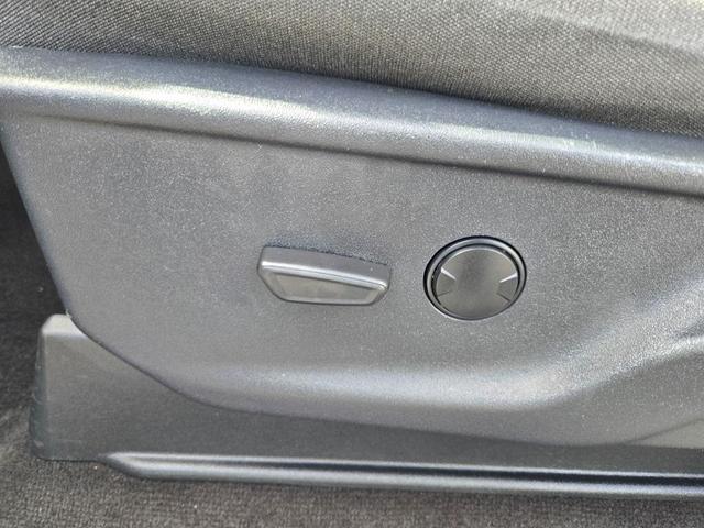 Photo of 2022 Oxford White Ford F-150