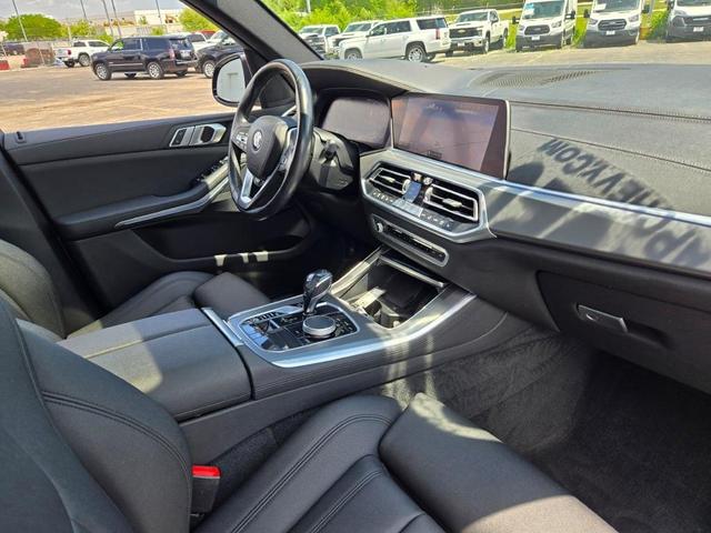 Photo of 2020 Gray Metallic BMW X5