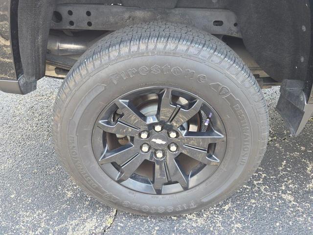 Photo of 2019 Black Chevrolet Colorado