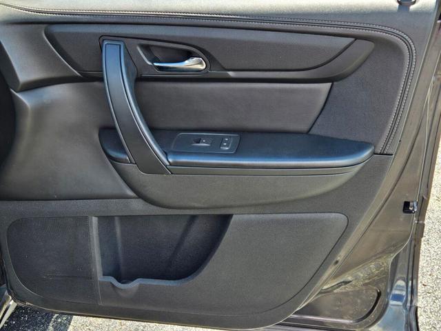 Photo of 2015 Iridium Metallic GMC Acadia