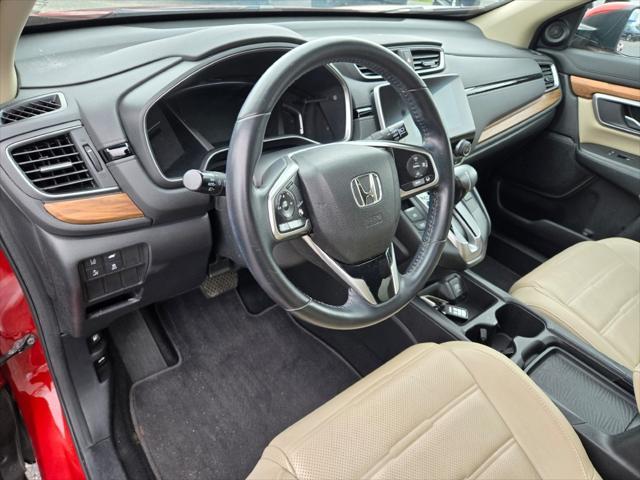 Photo of 2017 Molten Lava Pearl Honda CR-V