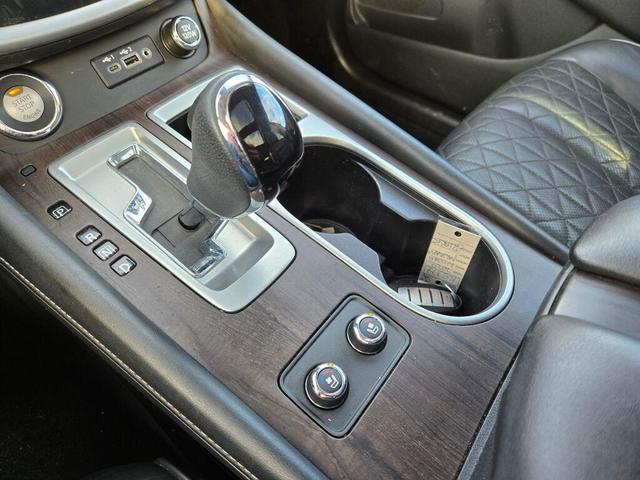 Photo of 2020 Super Black Metallic Nissan Murano