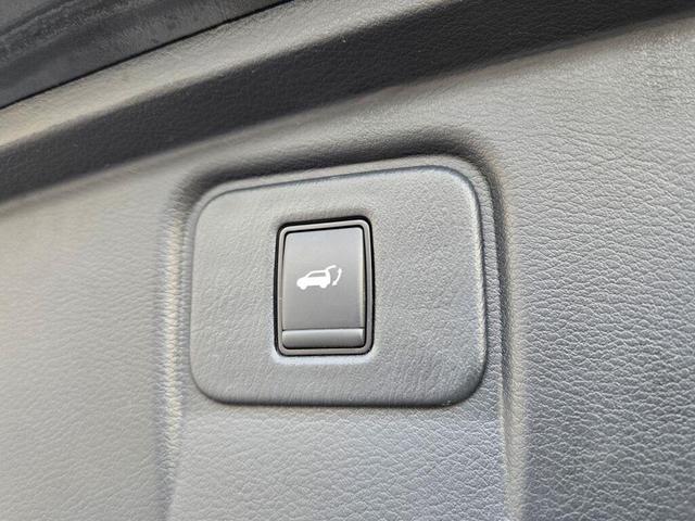 Photo of 2020 Super Black Metallic Nissan Murano