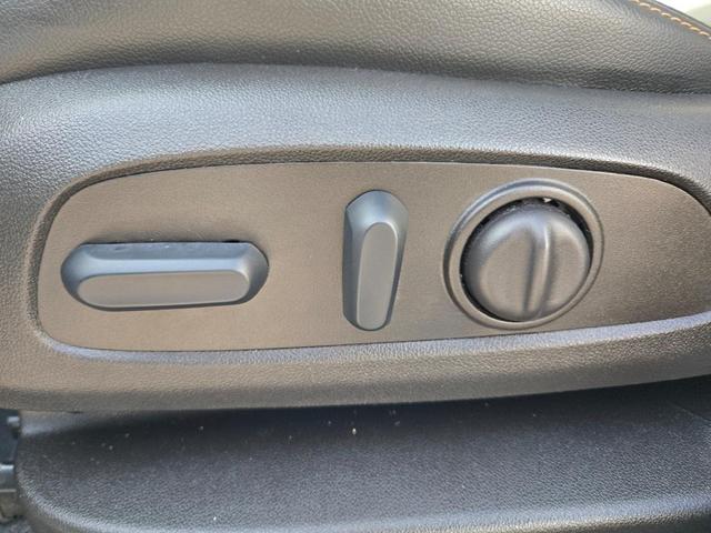 Photo of 2023 White Chevrolet Equinox
