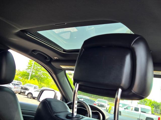 Photo of 2019 Bright White Clearcoat Jeep Grand Cherokee